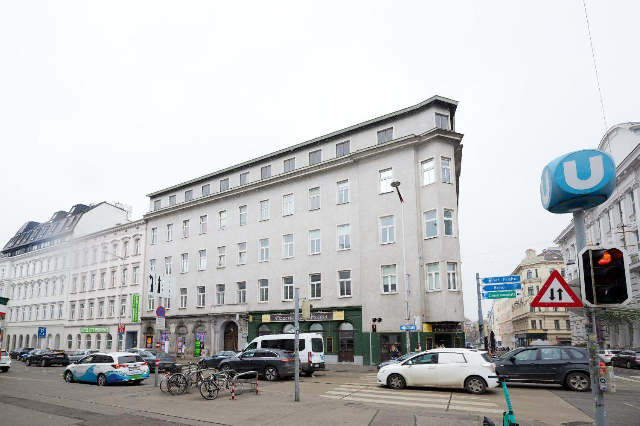 Apartment Self-check-in & Perfect Metro Connection I
