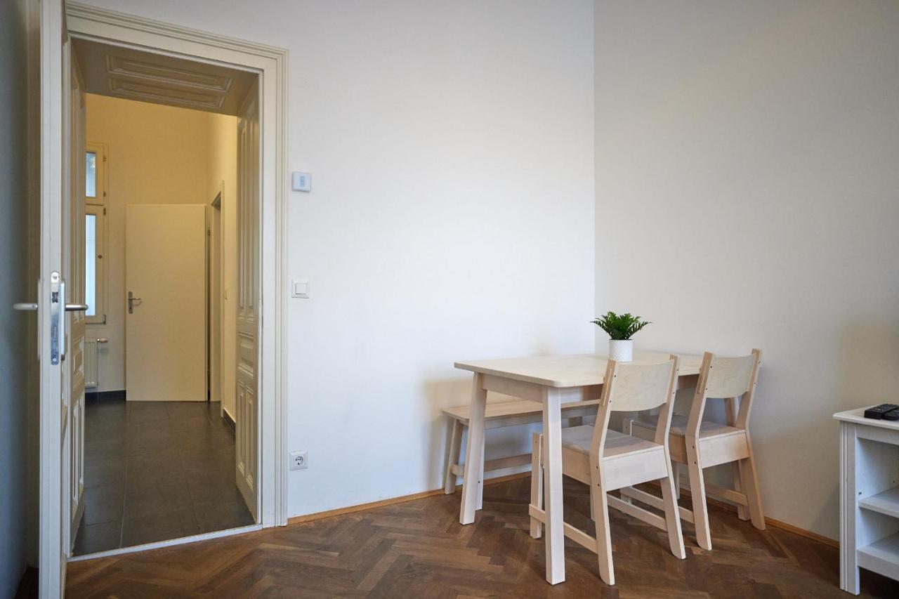 Apartment Self-check-in & Perfect Metro Connection I Vienna